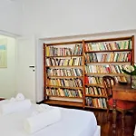 Apartment Romeasyoulike-monti Experience 295 *